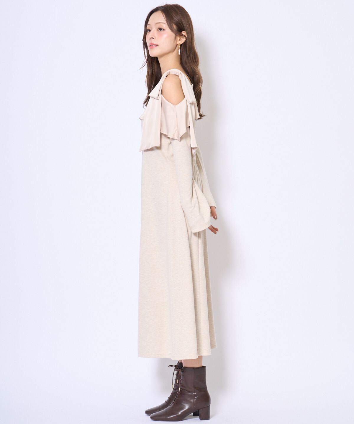 アンドクチュール「ショルダーリボンカットソーワンピース」|ワンピース|