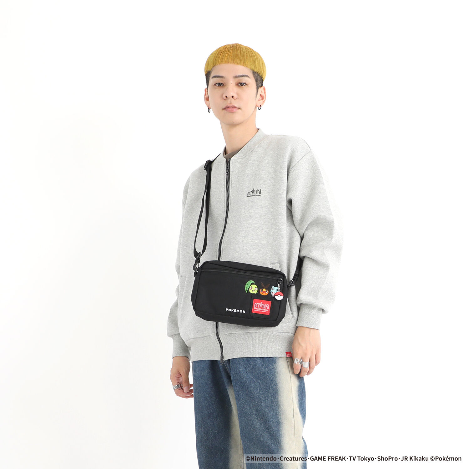 Manhattan Portage「JOGGER (L) JPN VER 2 Pokemon 25 ZA」|ショルダー・メッセンジャー|
