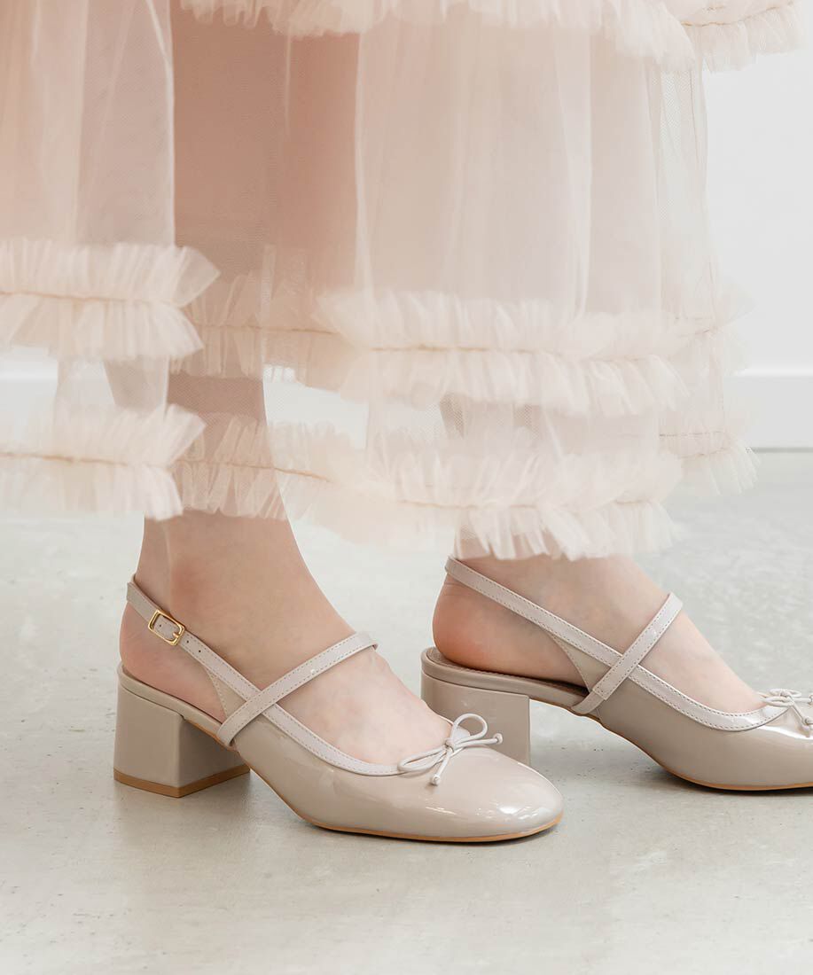  「エナメルバックストラップパンプス」|パンプス|グレージュ