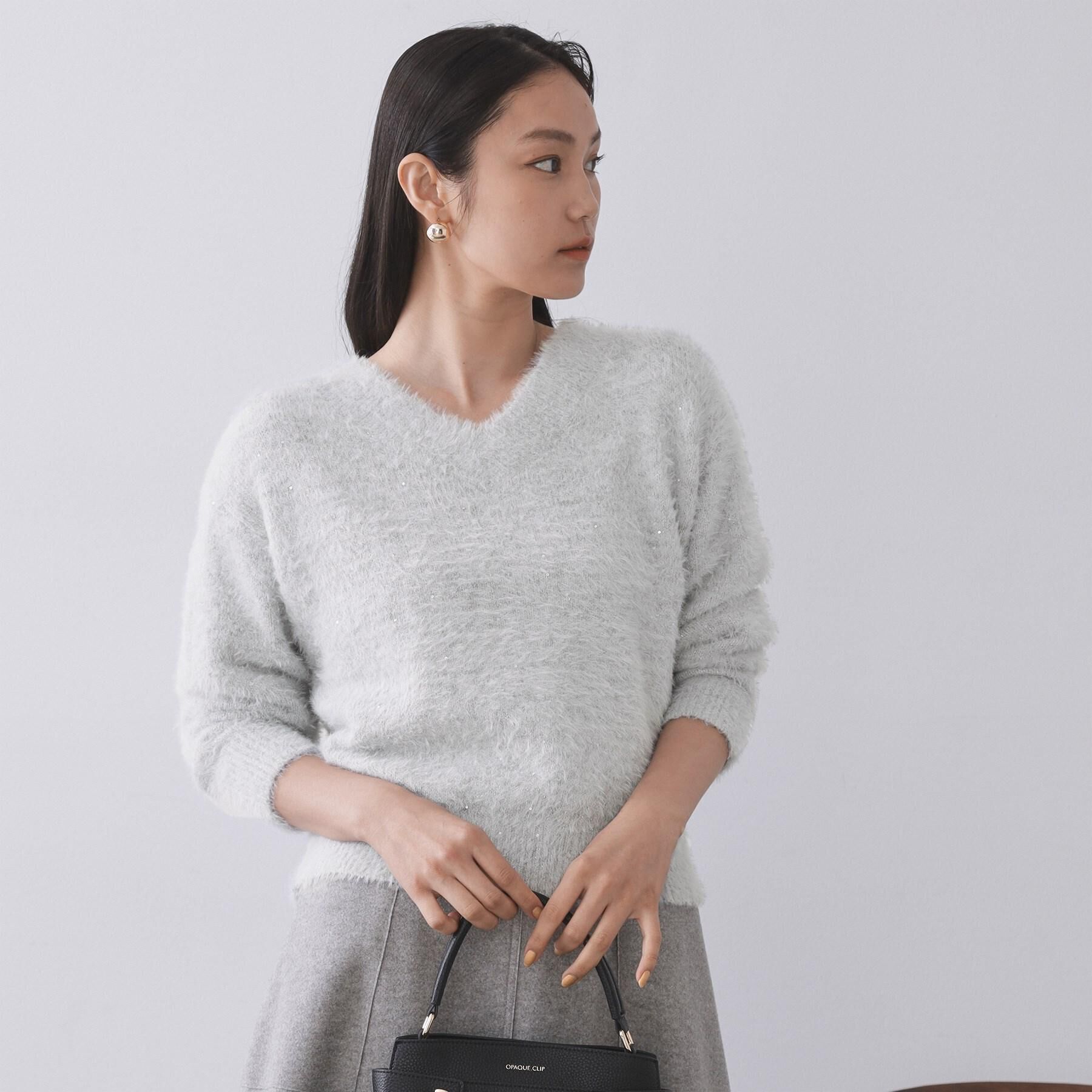 OPAQUE.CLIP「スパンコールフェザーVネックニット【洗濯機OK】」|ニット・セーター|