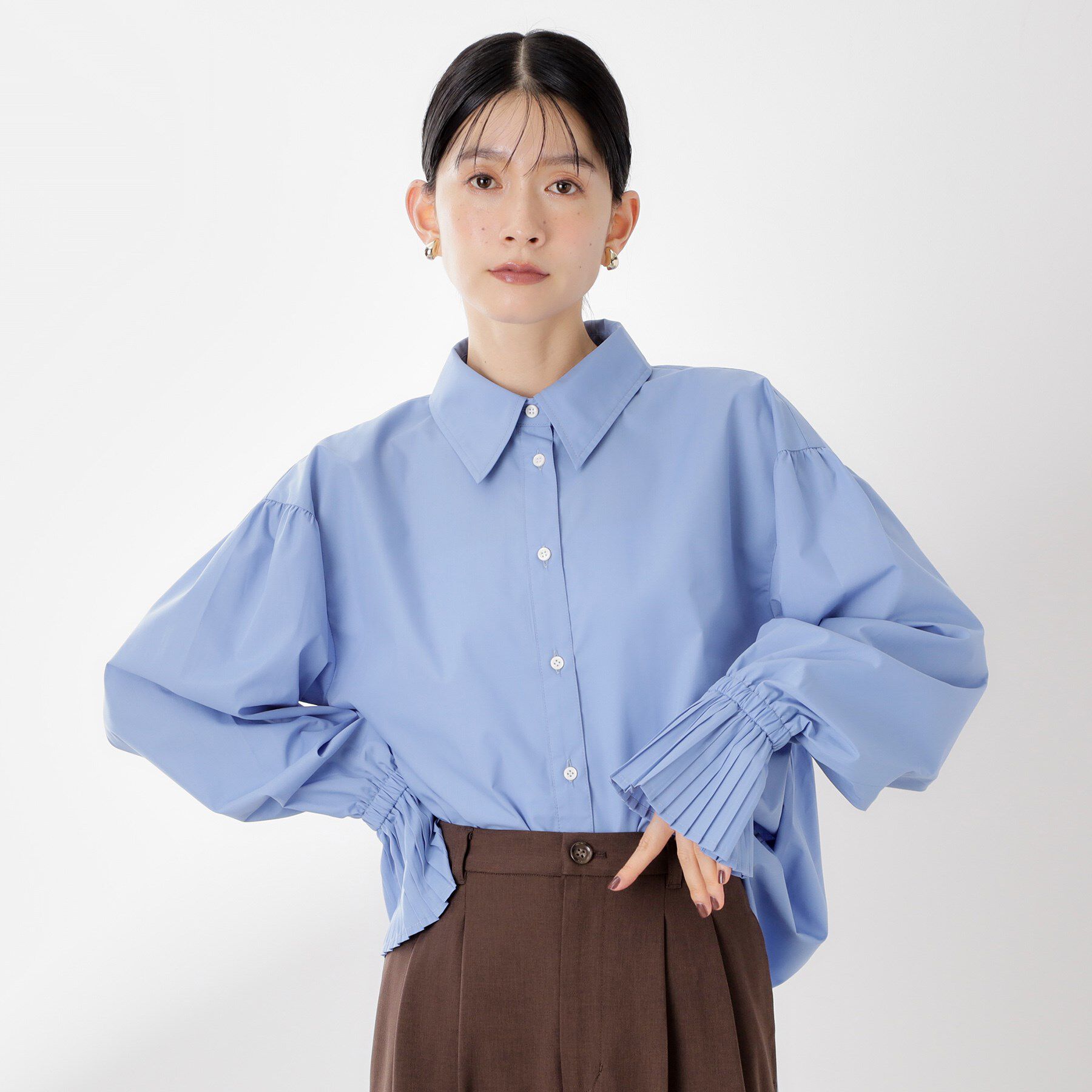 THE SHOP TK「袖プリーツ&バックシャーリングシャツ【体型カバー/洗える】」|シャツ・ブラウス|ブルー(091)