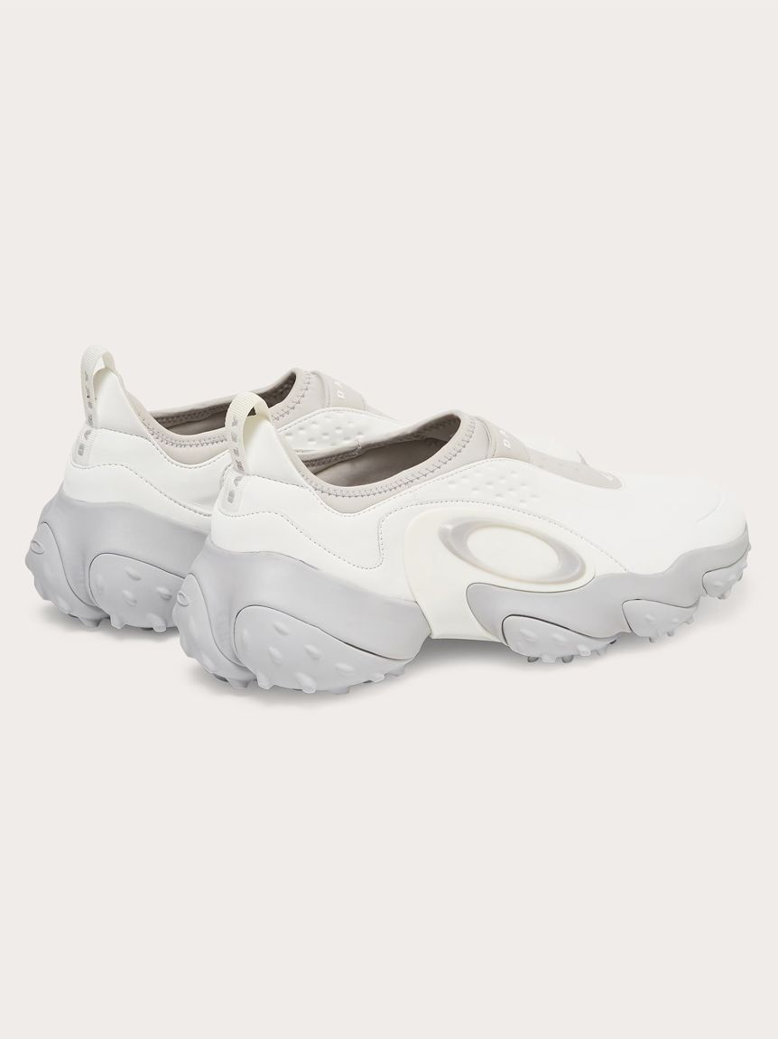 emmi「【Oakley】OAKLEY EDGE ICON」|スニーカー|