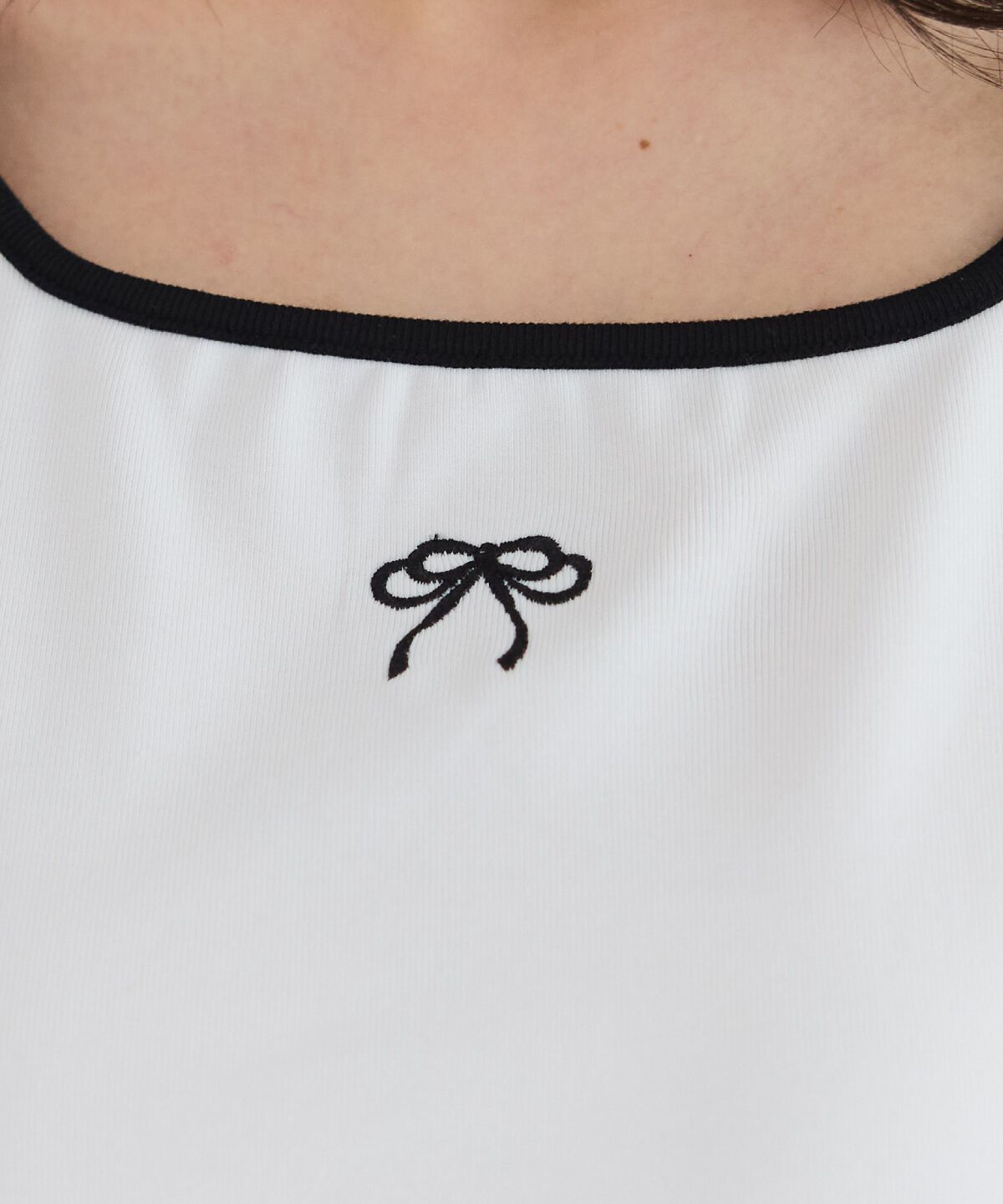 REDYAZEL「リボンエンブロイダリーパイピングＴシャツ」|Tシャツ・カットソー|