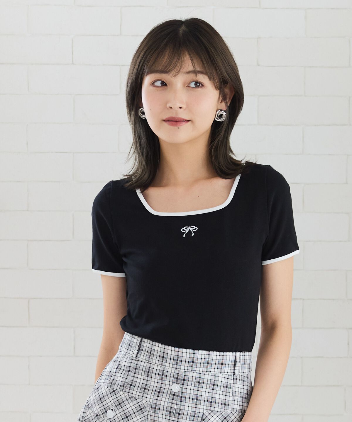 REDYAZEL「リボンエンブロイダリーパイピングＴシャツ」|Tシャツ・カットソー|ブラック