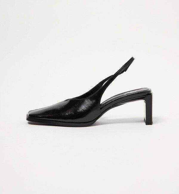 ODETTE E ODILE「＜SY＞ スクエアエッジヒールバックベルト パンプス55&uarr;」|パンプス|BLACK