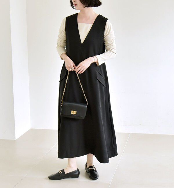 quaranciel「quaranciel:〈洗濯機可能〉ウーステッド ステッチワーク ポケット フレア Vネック ワンピース」|ワンピース|ブラック