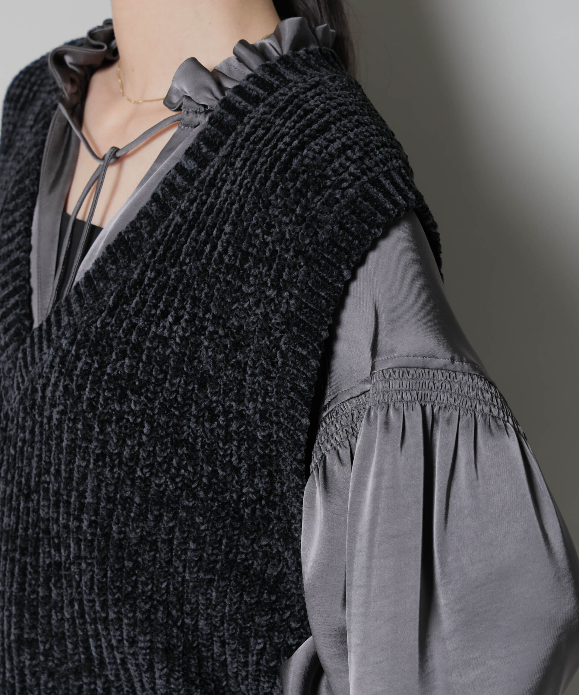 nano･universe「ベロアモールVネックニットベスト」|ニット・セーター|