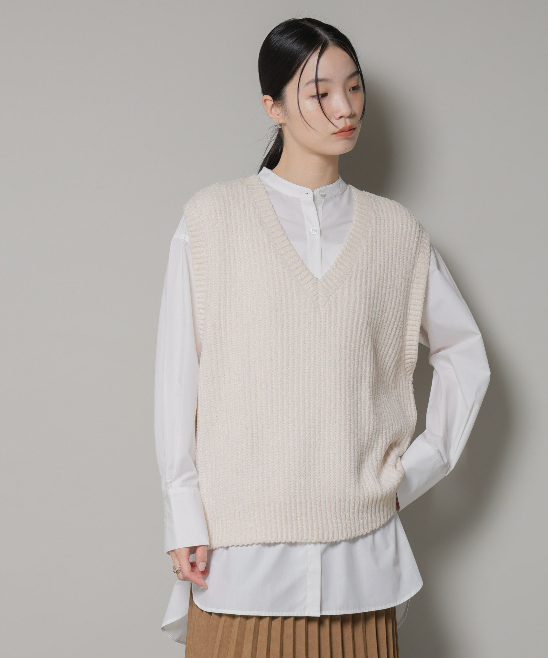 nano･universe「ベロアモールVネックニットベスト」|ニット・セーター|