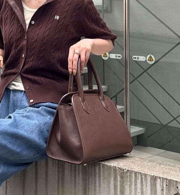 fredy emue「FR台形レザーバッグ」|ショルダー・メッセンジャー|