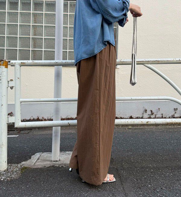 fredy emue「コットンナイロンタックギャザーパンツ」|チノ|