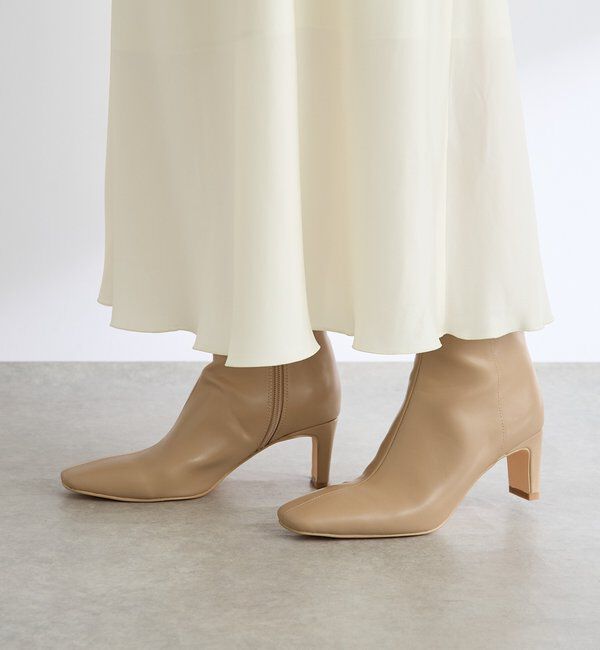  「【洗練された印象に】ヒールショートブーツ」|ショートブーツ|ベージュ