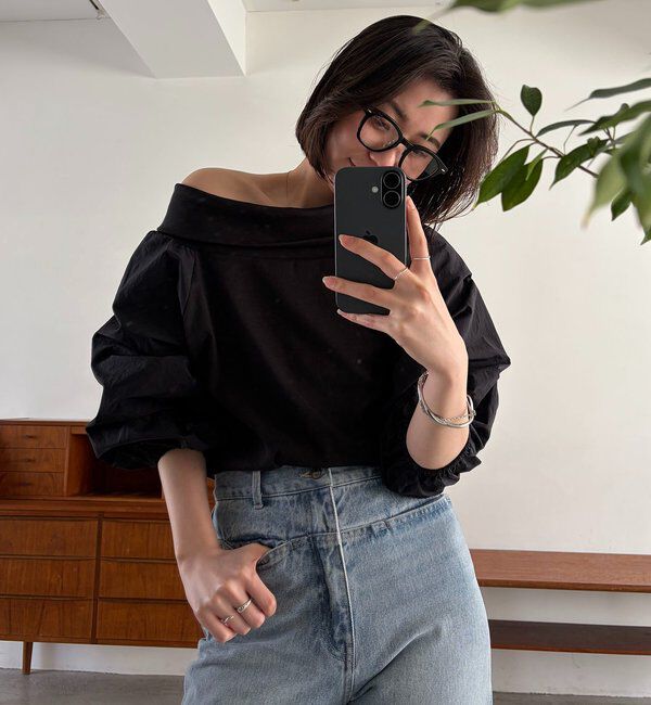  「【華奢見え◎】異素材パフオフショルＴ」|Tシャツ・カットソー|ブラック