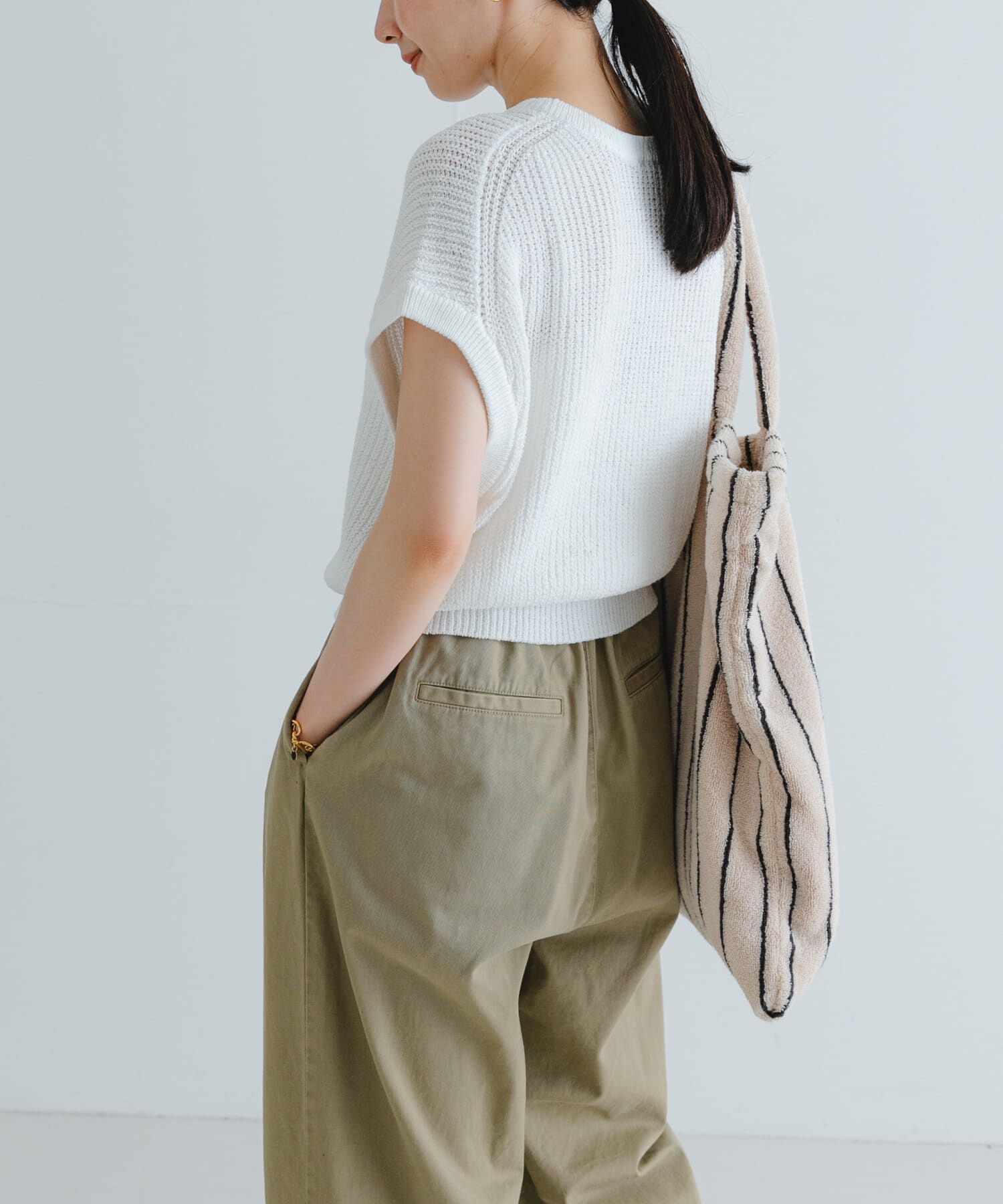 URBAN RESEARCH「ペーパーヤーンフレンチスリーブニット」|ベスト・ジレ|