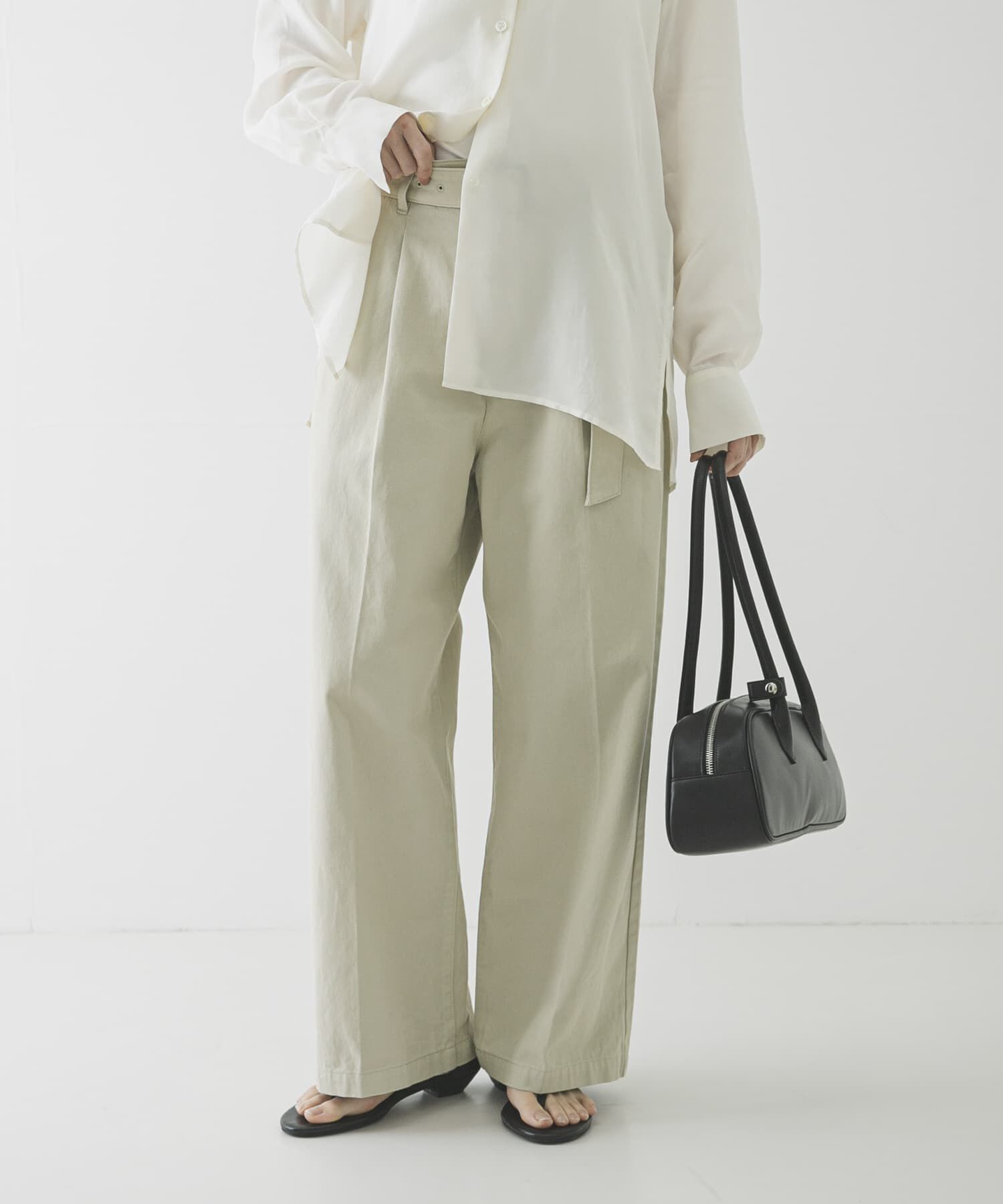 URBAN RESEARCH「『3サイズ展開』ベルト付きタックワイドチノパンツ」|その他|