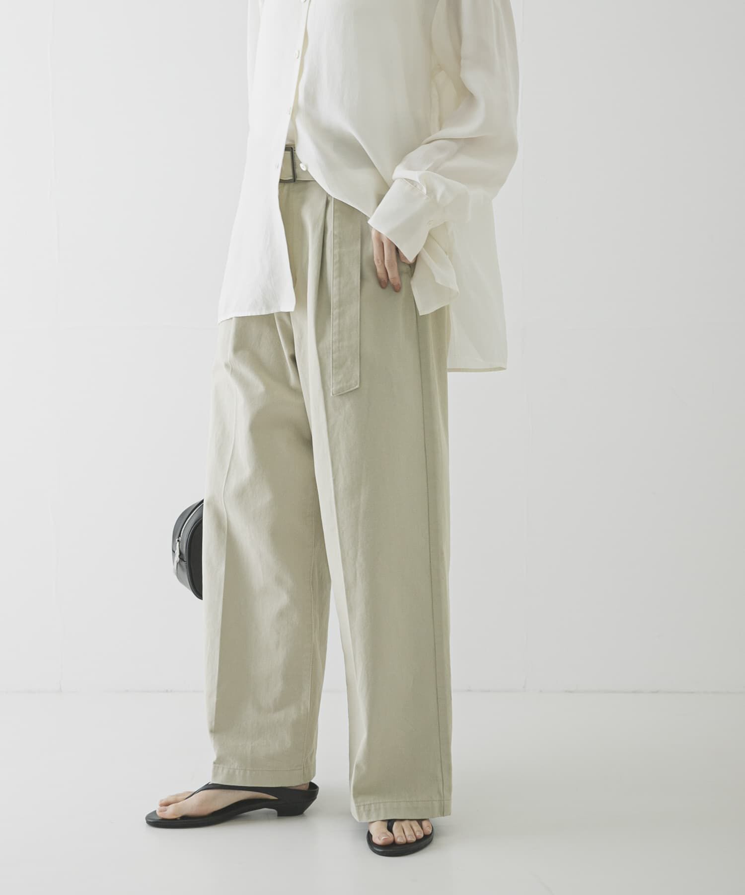 URBAN RESEARCH「『3サイズ展開』ベルト付きタックワイドチノパンツ」|その他|