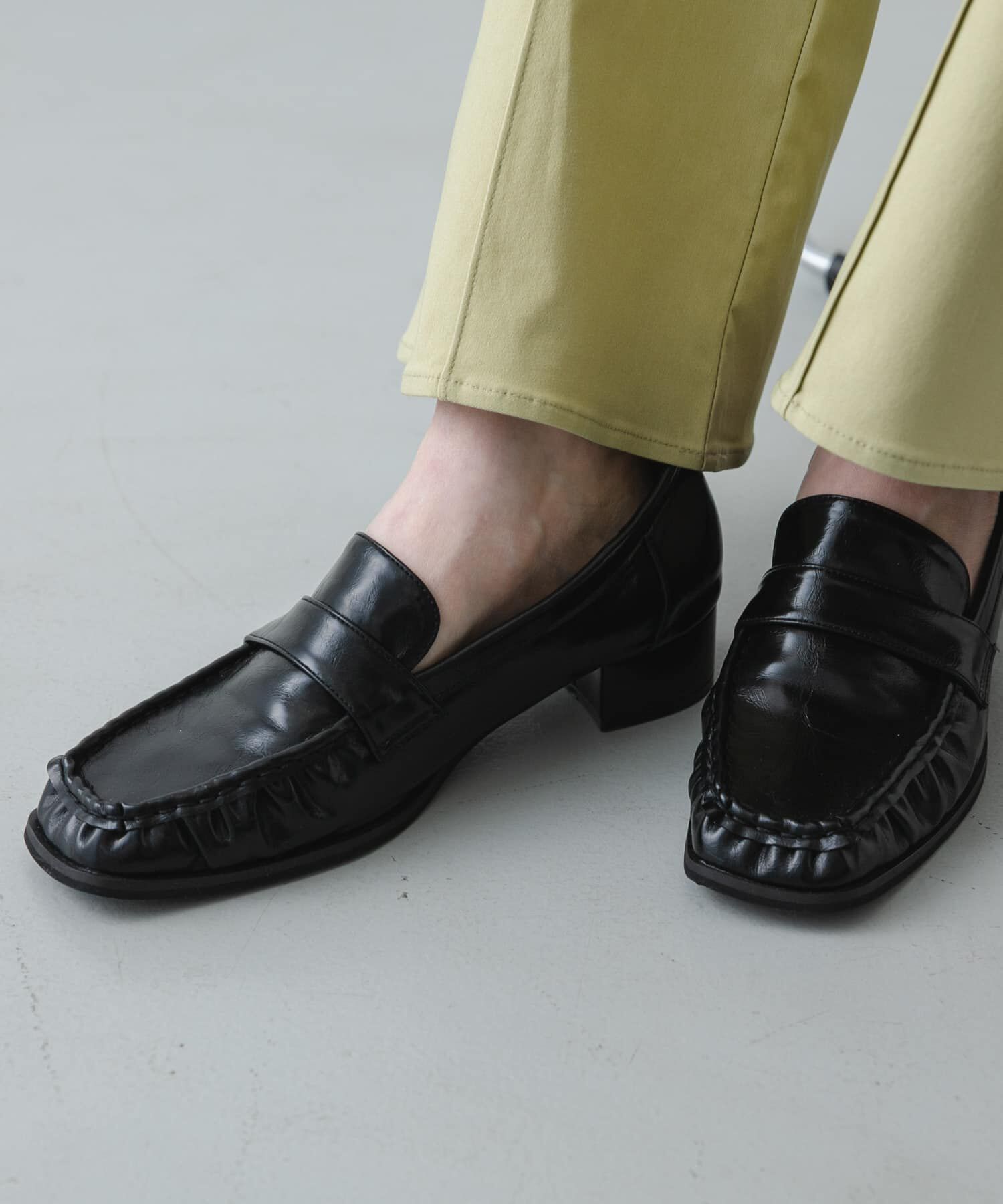 SENSE OF PLACE by URBAN RESEARCH「ワイドスクエアギャザーローファー」|ローファー|