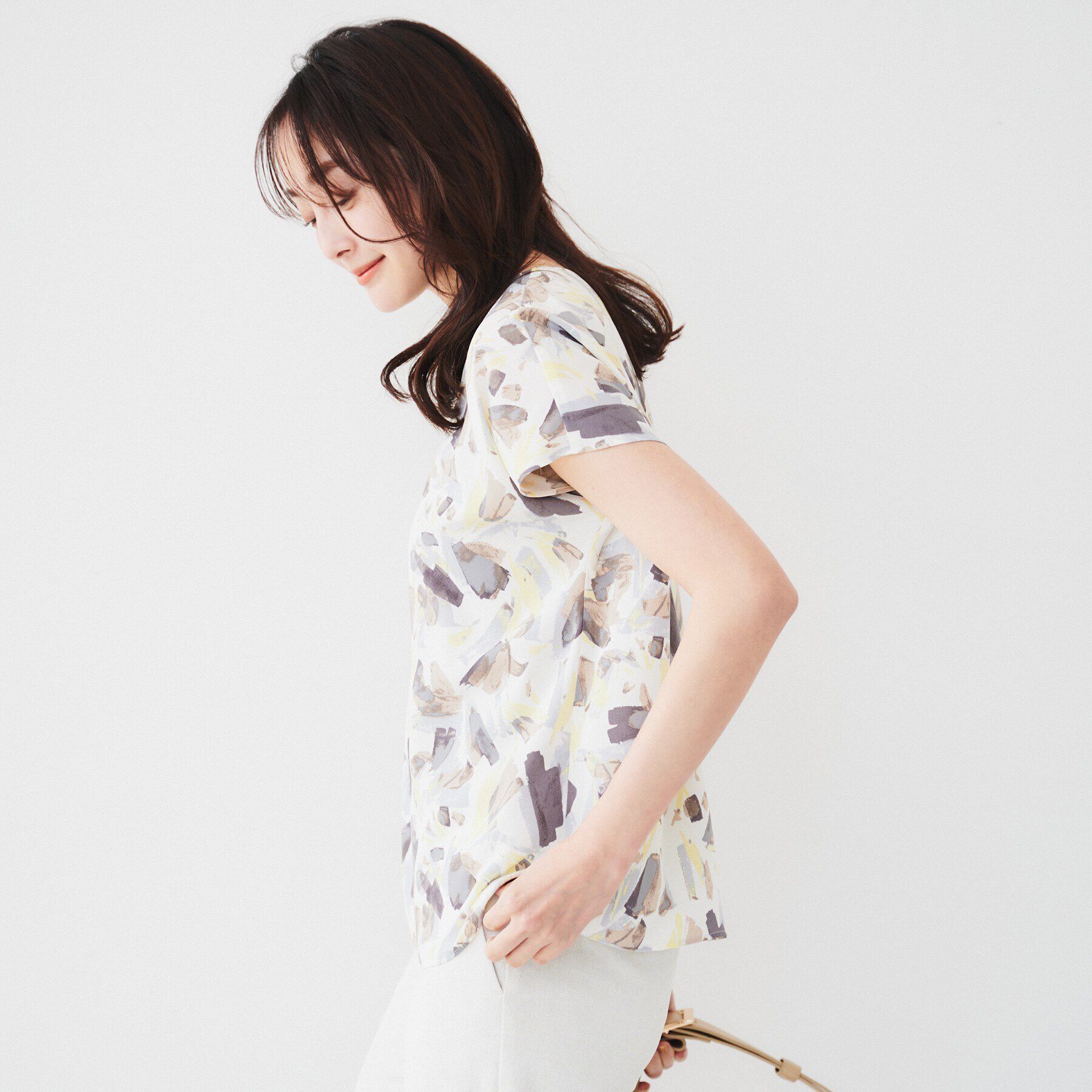 UNTITLED「【オンオフ使える/手洗い可】ペイントプリントブラウス」|シャツ・ブラウス|