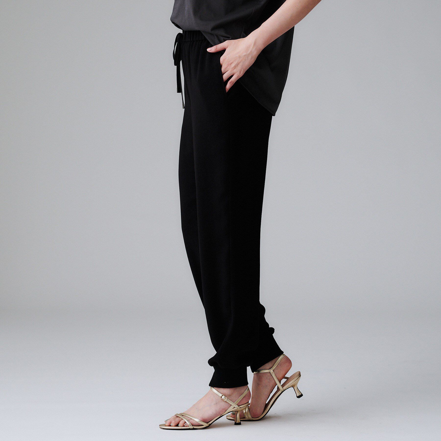 UNTITLED「【吸水速乾/ウエストゴム】バックサテン ジョグパンツ」|その他|