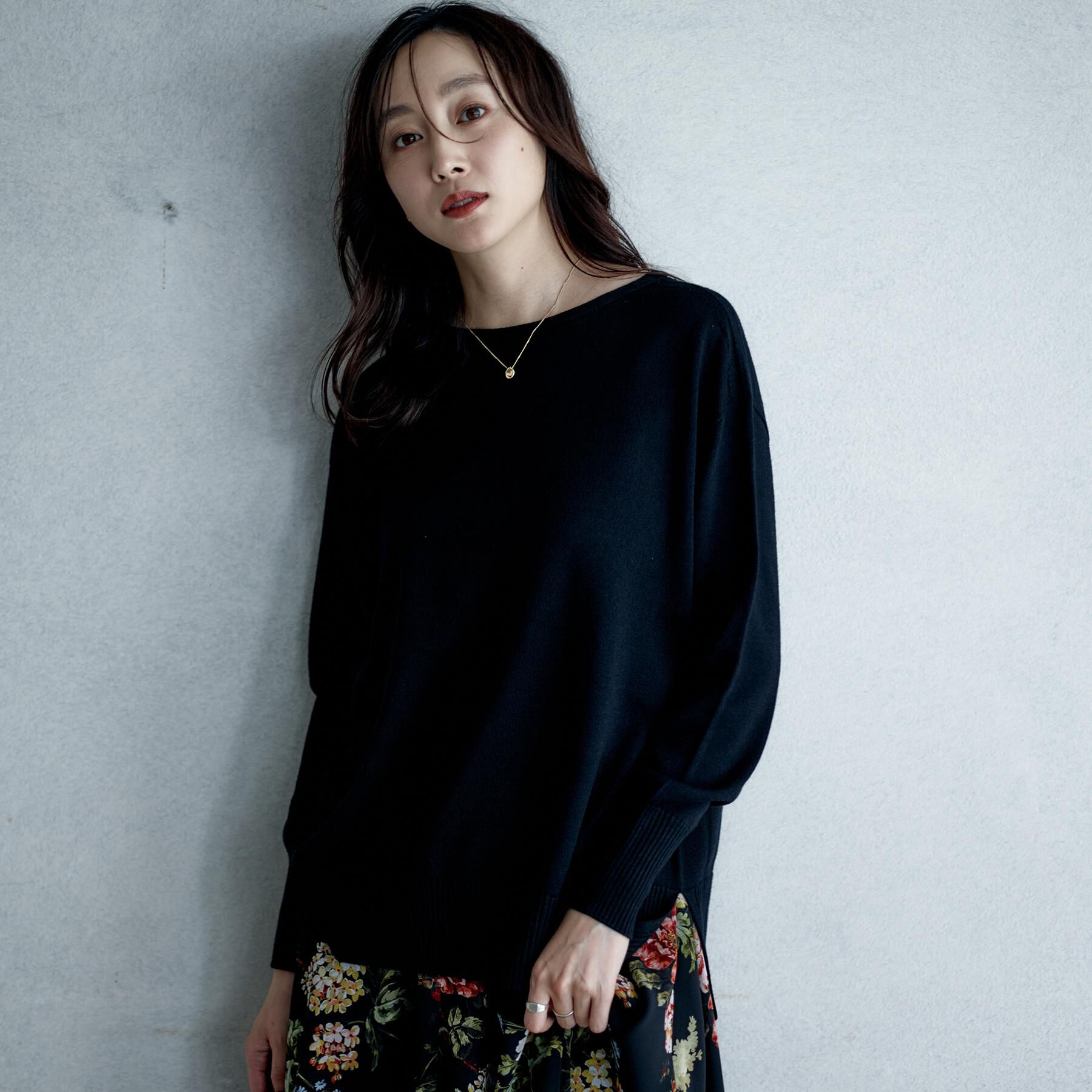 UNTITLED「【8色展開/体型カバー】魅せるタイムレスニット」|ニット・セーター|