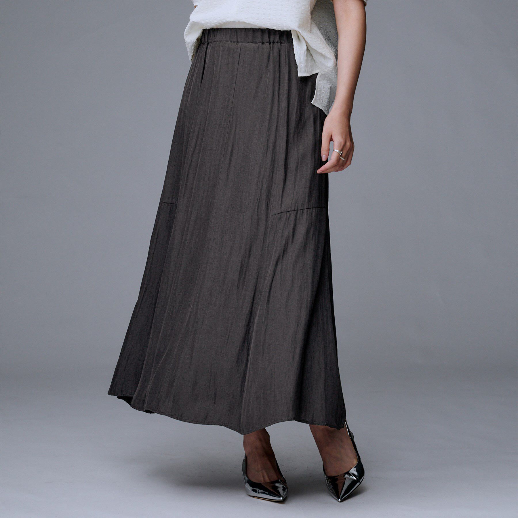 UNTITLED「【洗える/1枚で着映え】ソフト裾フレアスカート」|スカート|