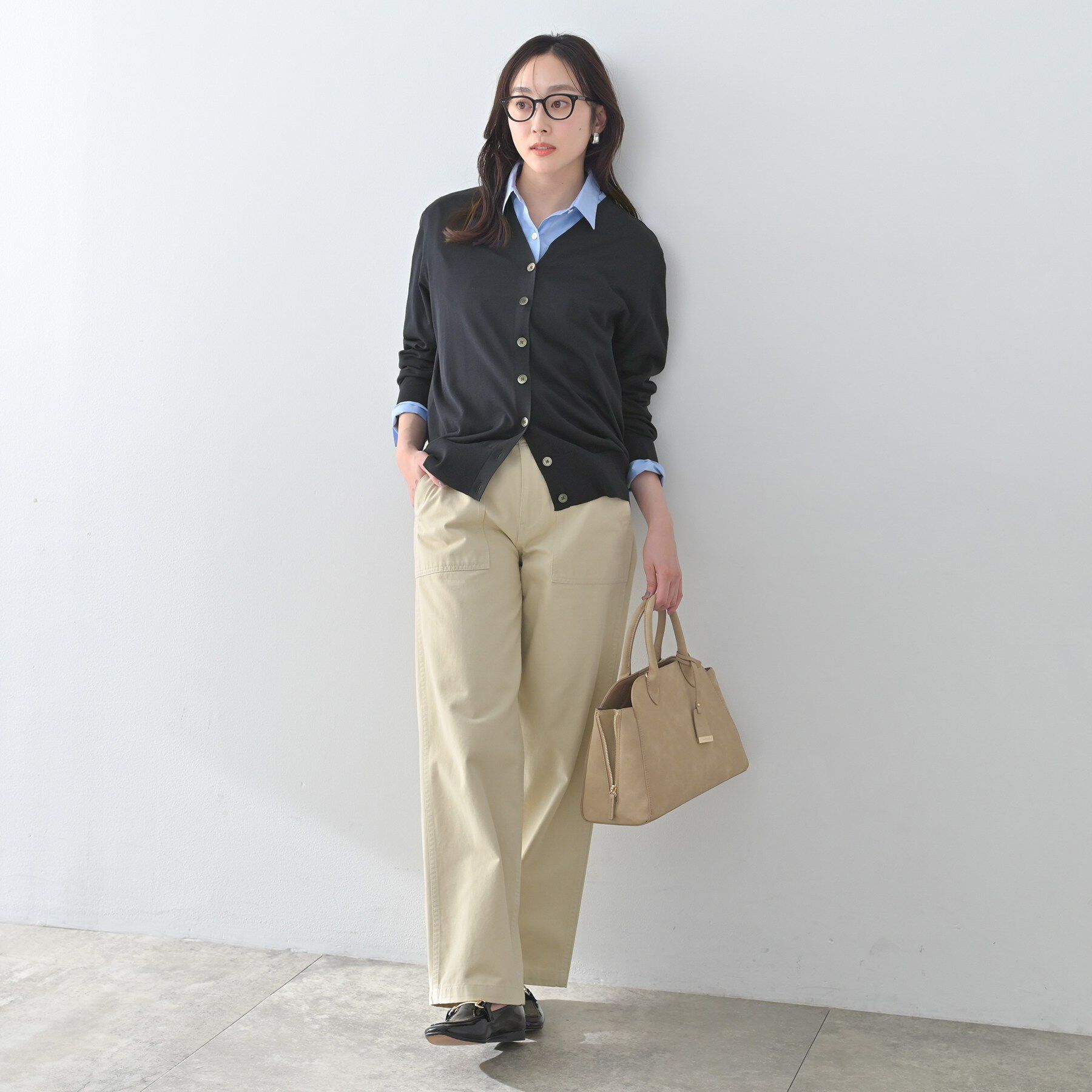 UNTITLED「【セットアップ可/洗える】シアーVネックカーディガン」|カーディガン|