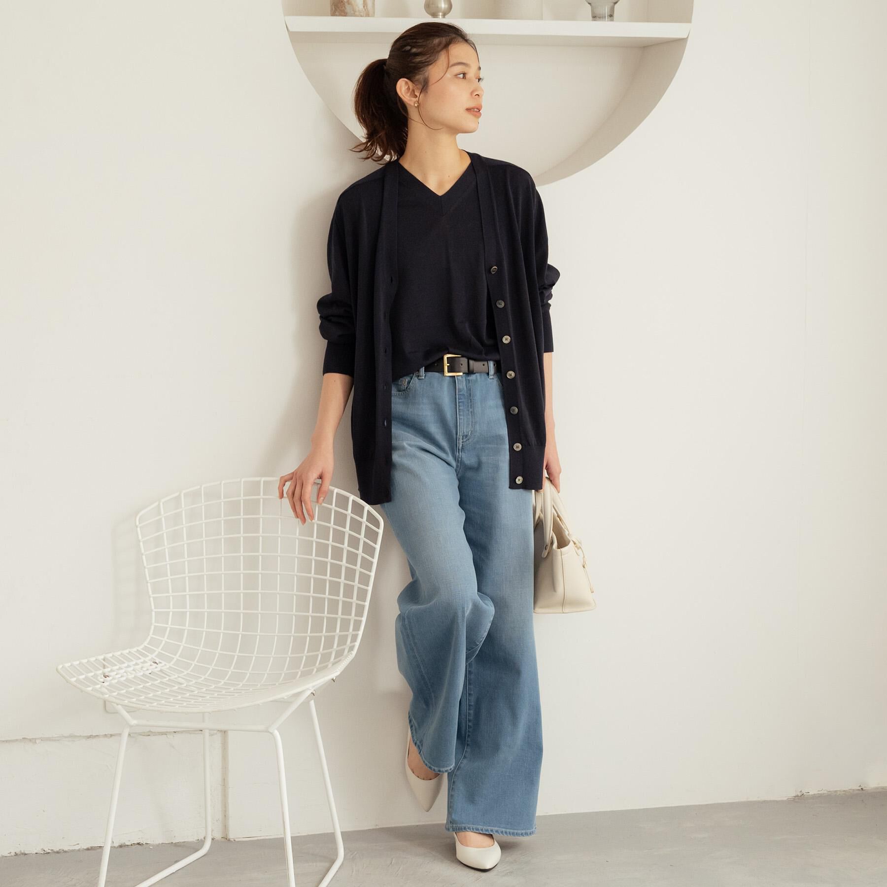 UNTITLED「【セットアップ可/洗える】シアーVネックカーディガン」|カーディガン|