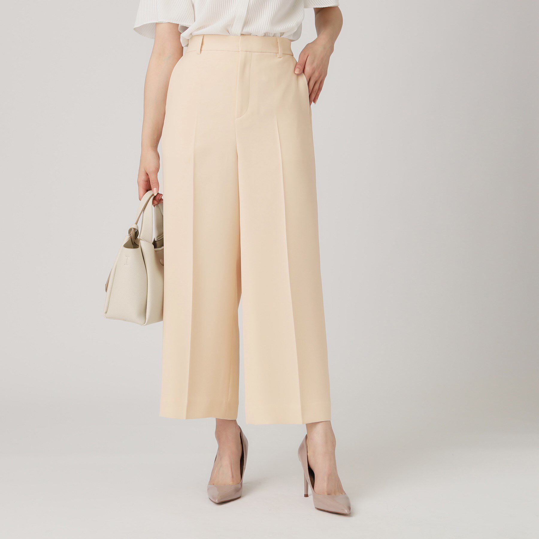 COUP DE CHANCE「【洗える／日本製】センタープレス入ワイドパンツ」|その他|グレージュ(050)