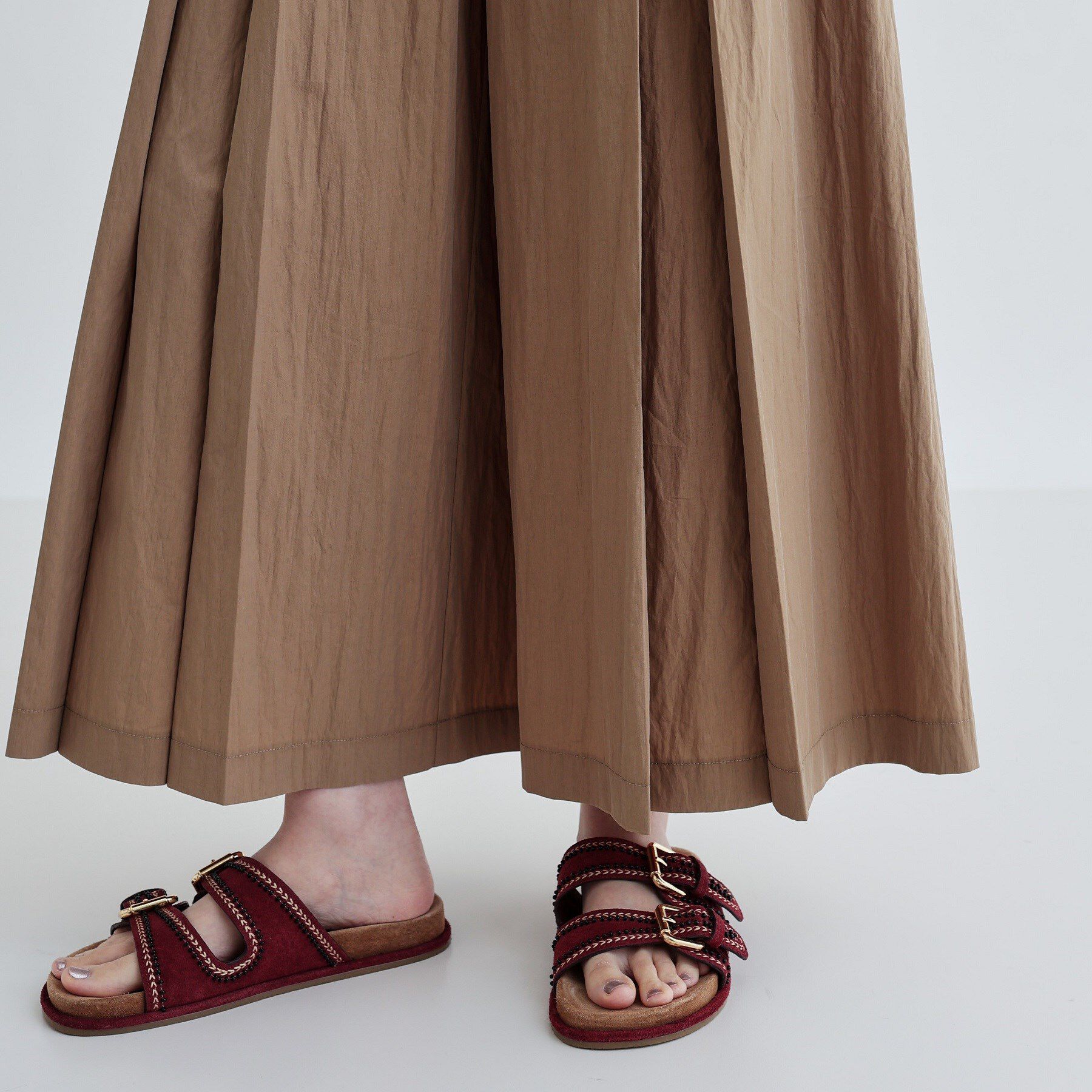 GALLEST「【セットアップ可能】ペーパーライクタックフレアパンツ」|その他|