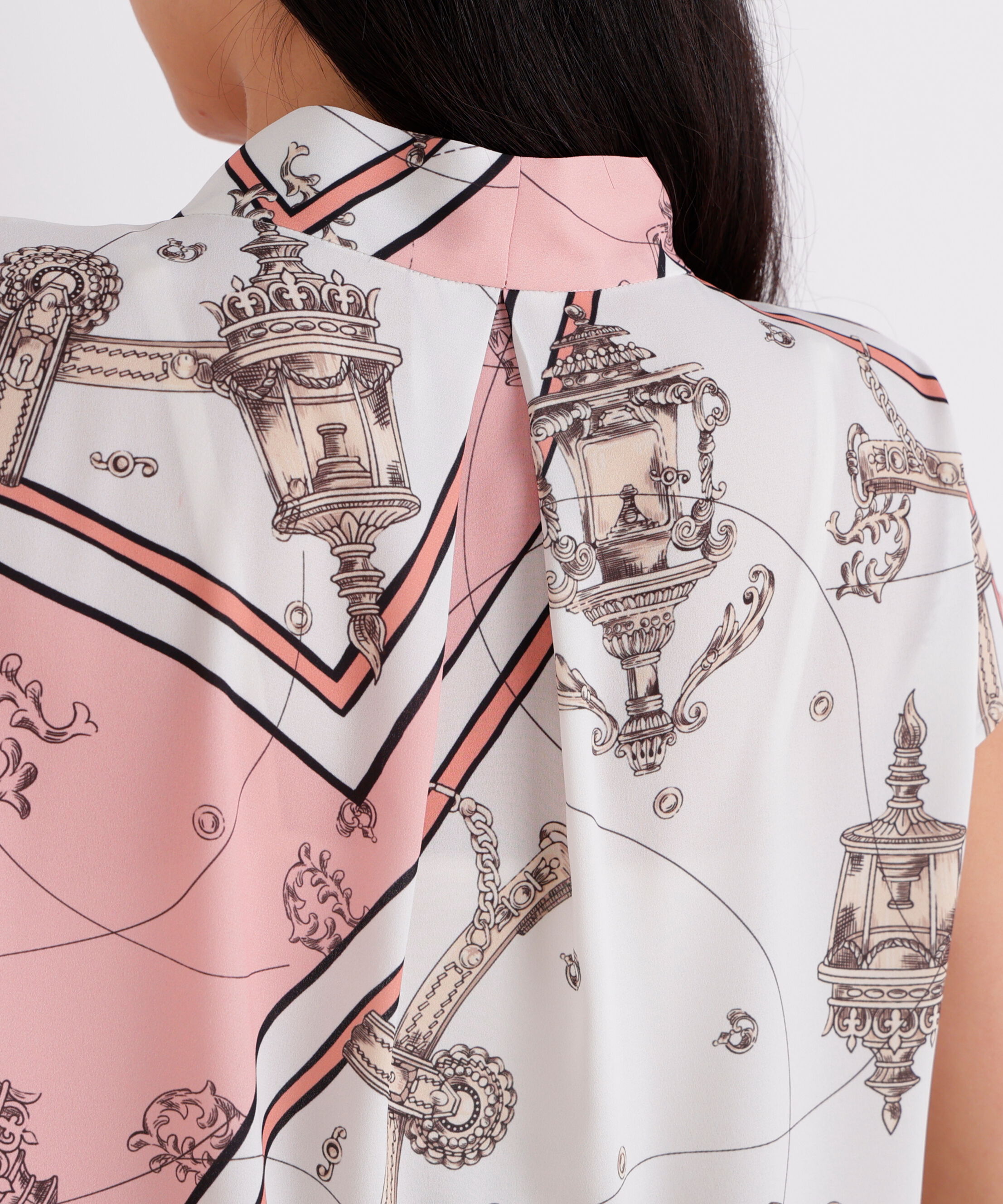  「<追加生産予約>バロックスカーフプリントブラウス」|シャツ・ブラウス|