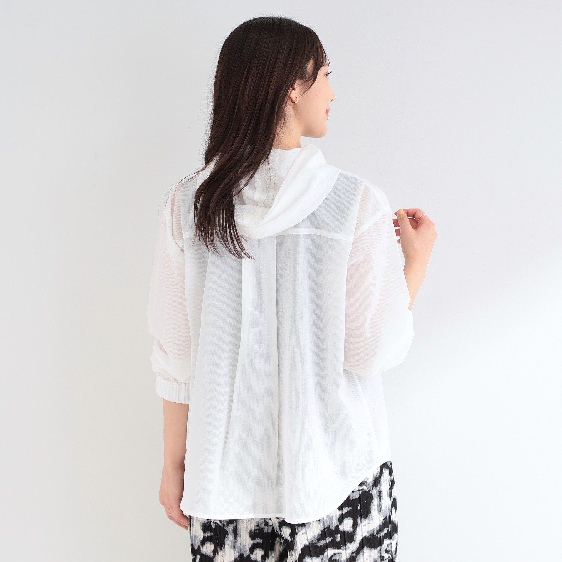 SHOO･LA･RUE「【さらり快適/洗濯機可/S-LL】紫外線対策にも ライトな着心地 シャツパーカ」|シャツ・ブラウス|