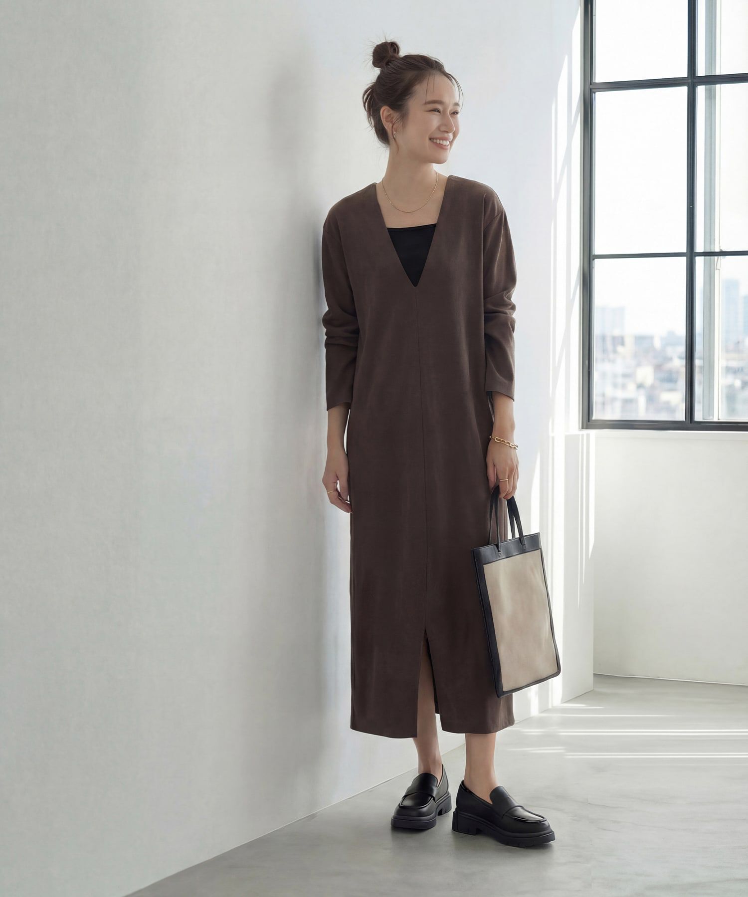 STYLE DELI「【Made in JAPAN】シルキーポンチ深Vワンピース」|ワンピース|ブラウン