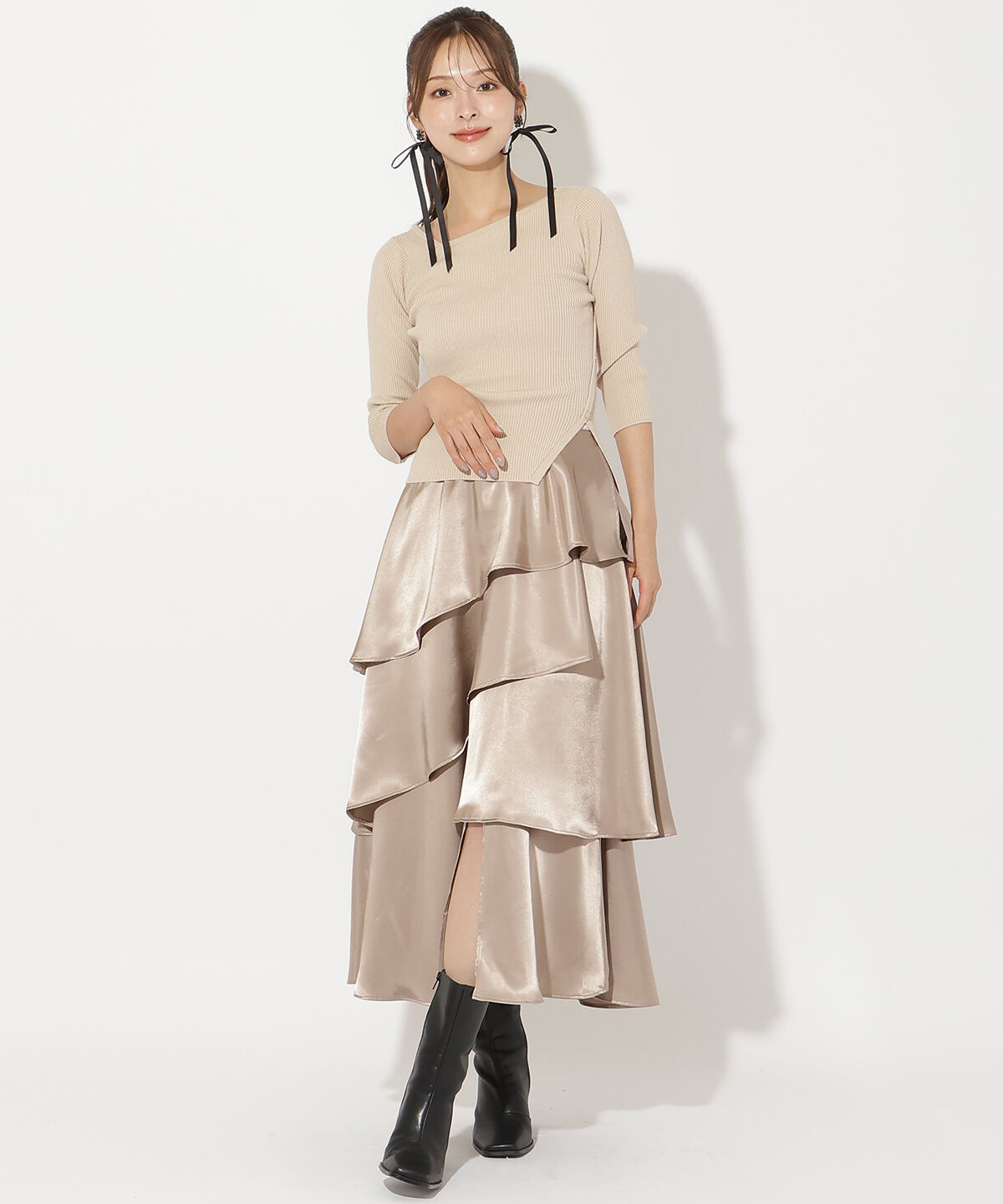 アンドクチュール「サテンアシメフリルティアードスカート」|フレア|