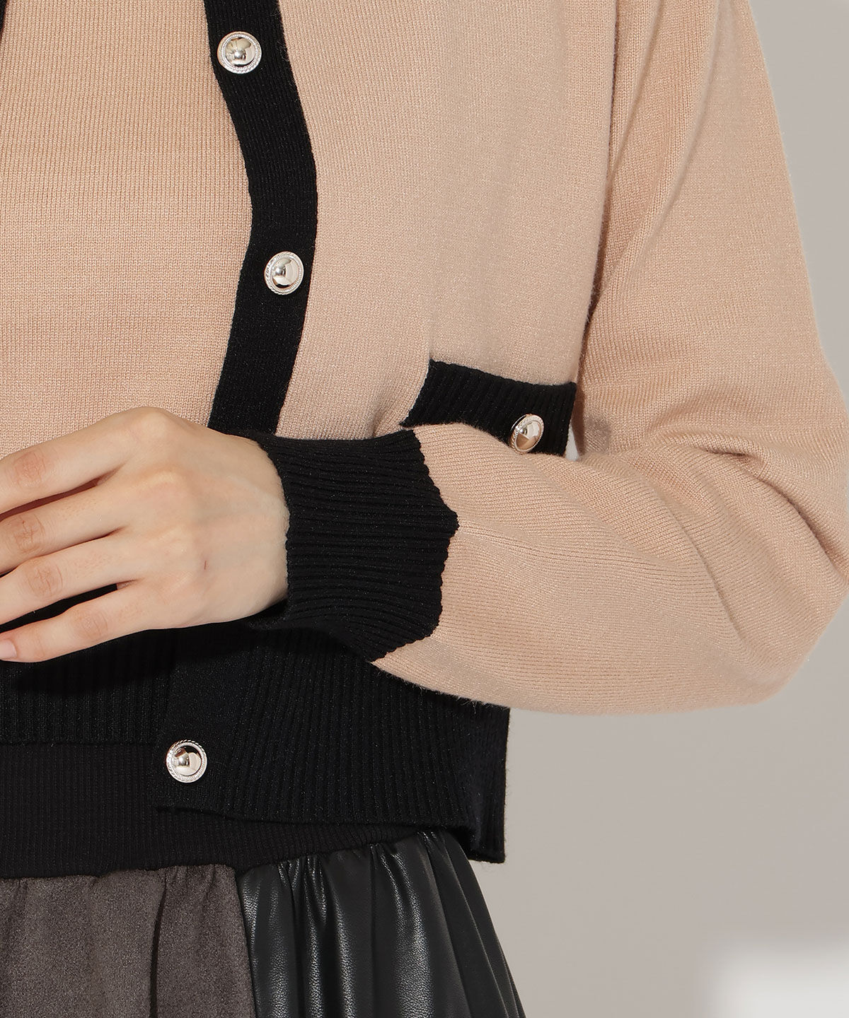 アンドクチュール「バイカラーアンサンブルニット」|カーディガン|