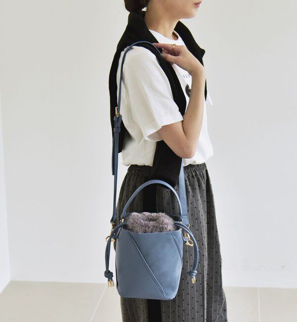 quaranciel「quaranciel: 2way コンビ バケツ ショルダーバッグ &times; フェイクファー 巾着」|ショルダー・メッセンジャー|