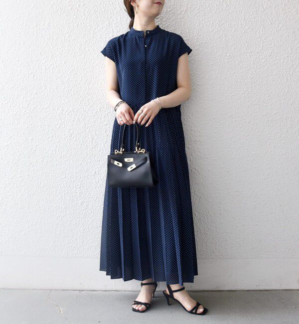 SHIPS any「《予約》SHIPS any:〈手洗い可能〉ドット バンドカラー フレンチ プリーツ ロング ワンピース」|ワンピース|ネイビー