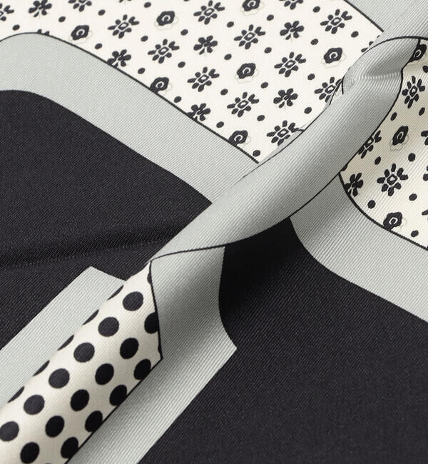 TOMORROWLAND GOODS「TOMORROWLAND シルクプリント スカーフ」|バンダナ・スカーフ|