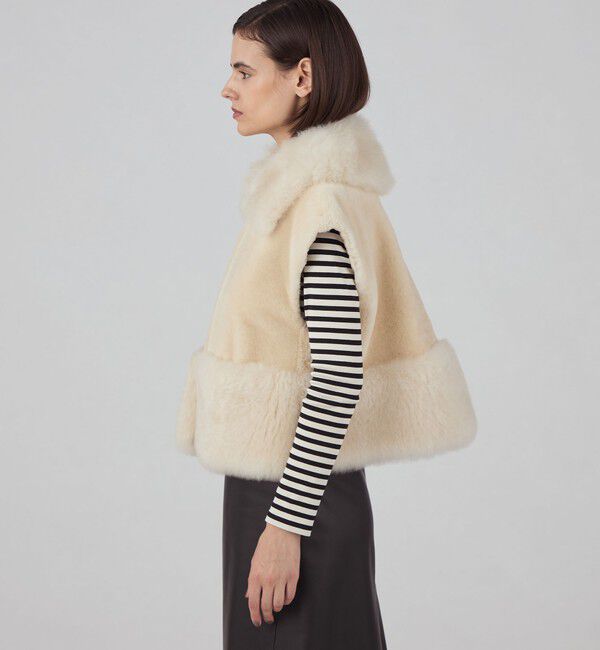 TOMORROWLAND collection「メリノムートン ビックカラージレ」|ダウンベスト・ベスト|