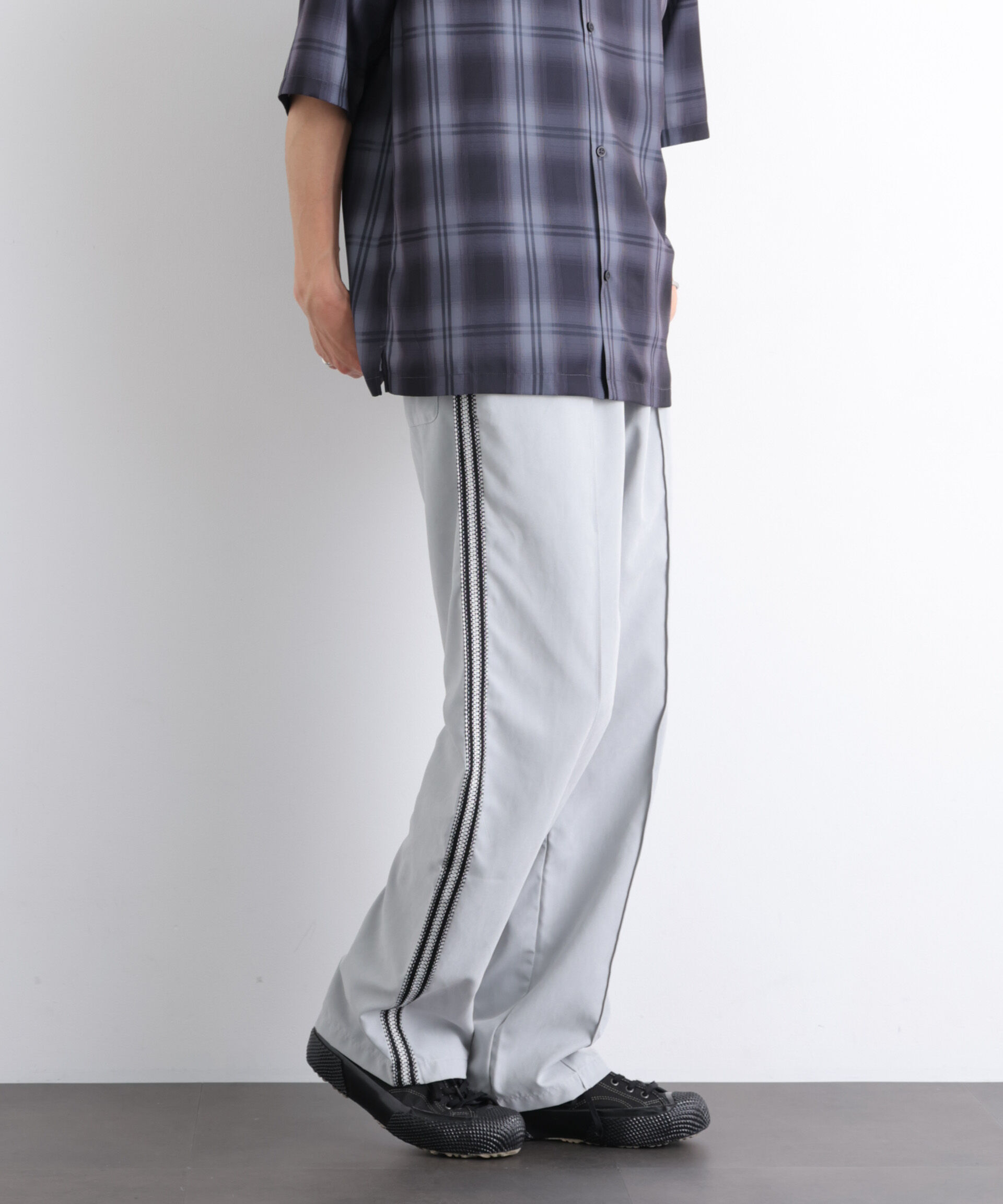 nano･universe「NORMANBROS/NORMANBROS別注 トラックパンツ」|チノ|