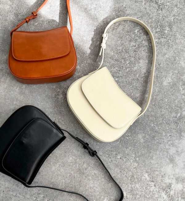 fredy emue「フラップラウンドワンショルバッグ」|ショルダー・メッセンジャー|