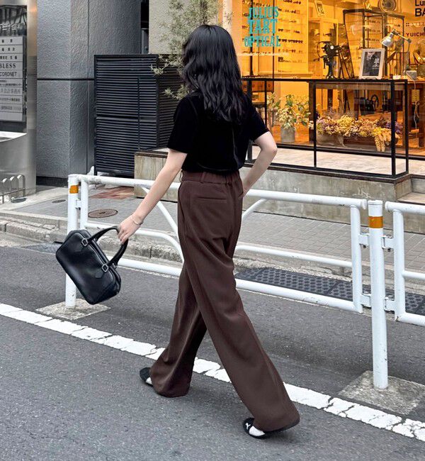 fredy emue「【人気商品の新型】とろみwarmタックスラックス」|スラックス|