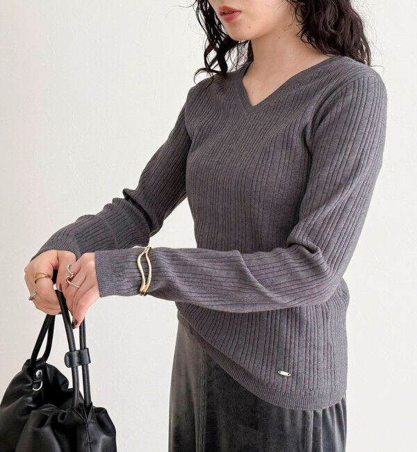 fredy emue「ちびVネックリブニットプルオーバー」|ニット・セーター|