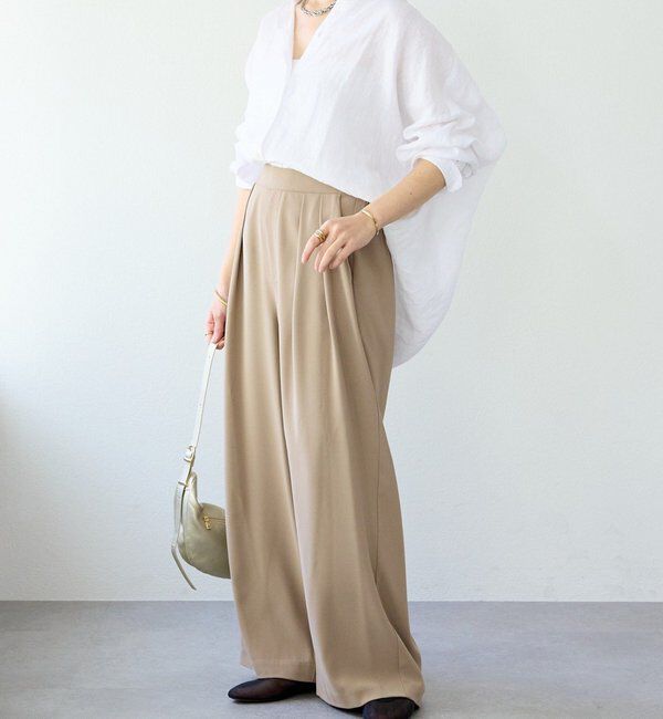  「【ウォッシャブル】【シーズンレスで使える】タックワイドスラックス」|チノ|