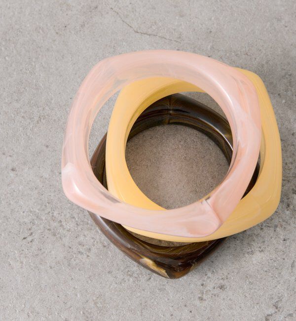  「クリアマーブルスクエアバングル」|ブローチ・コサージュ|