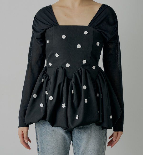  「【SALON by Chico】ドッキングバルーンペプラムフラワーブラウス」|シャツ・ブラウス|