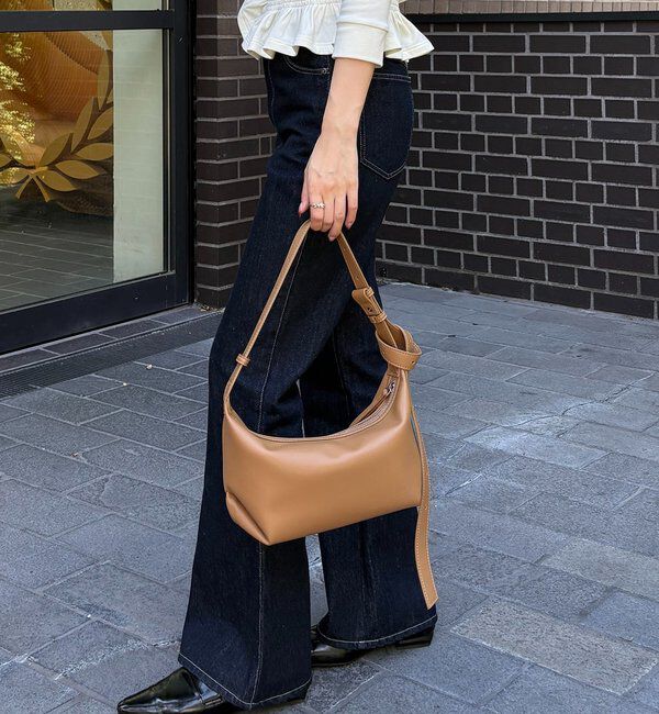  「【新色キャメル/人気のため再入荷/軽量/大容量】ロールハンドルバッグ」|トートバッグ|