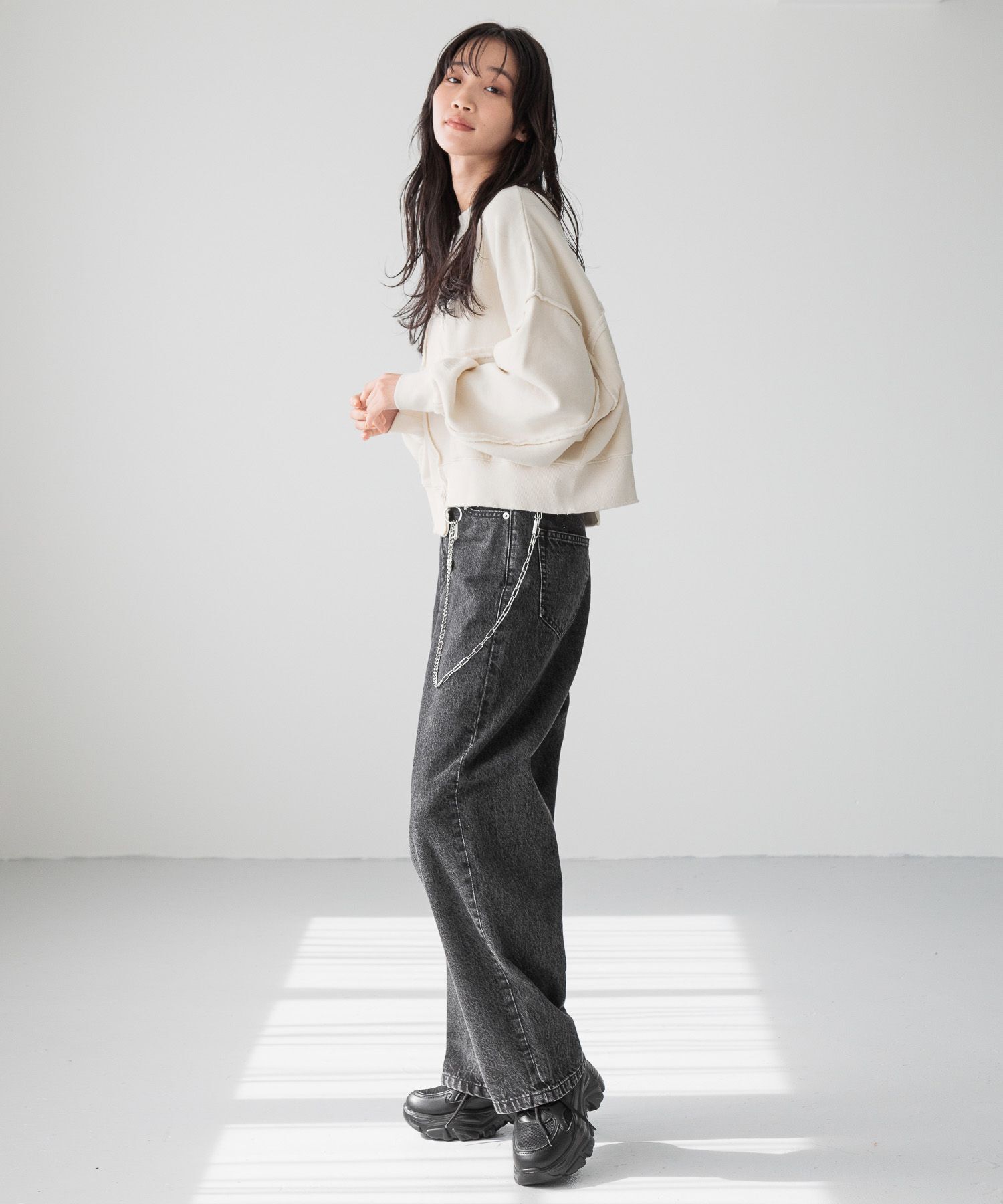 LOWRYS FARM「ＣＯＮＥ／ワイドストレートパンツ」|デニム|