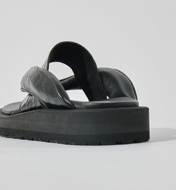 alfredoBANNISTER「＜クロコ型押し＞【WRAP SHOES】ボリュームソール雪駄 トングサンダル」|サンダル|