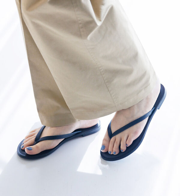 Rouge vif「【NICOLAS LAINAS/ニコラスライナス】レザートングサンダル」|サンダル|ブラック