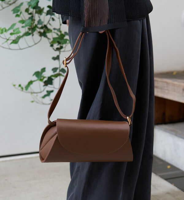 Rouge vif「【AULENTTI/オウレンティ】ワイドロールボディショルダーバッグ」|ショルダー・メッセンジャー|