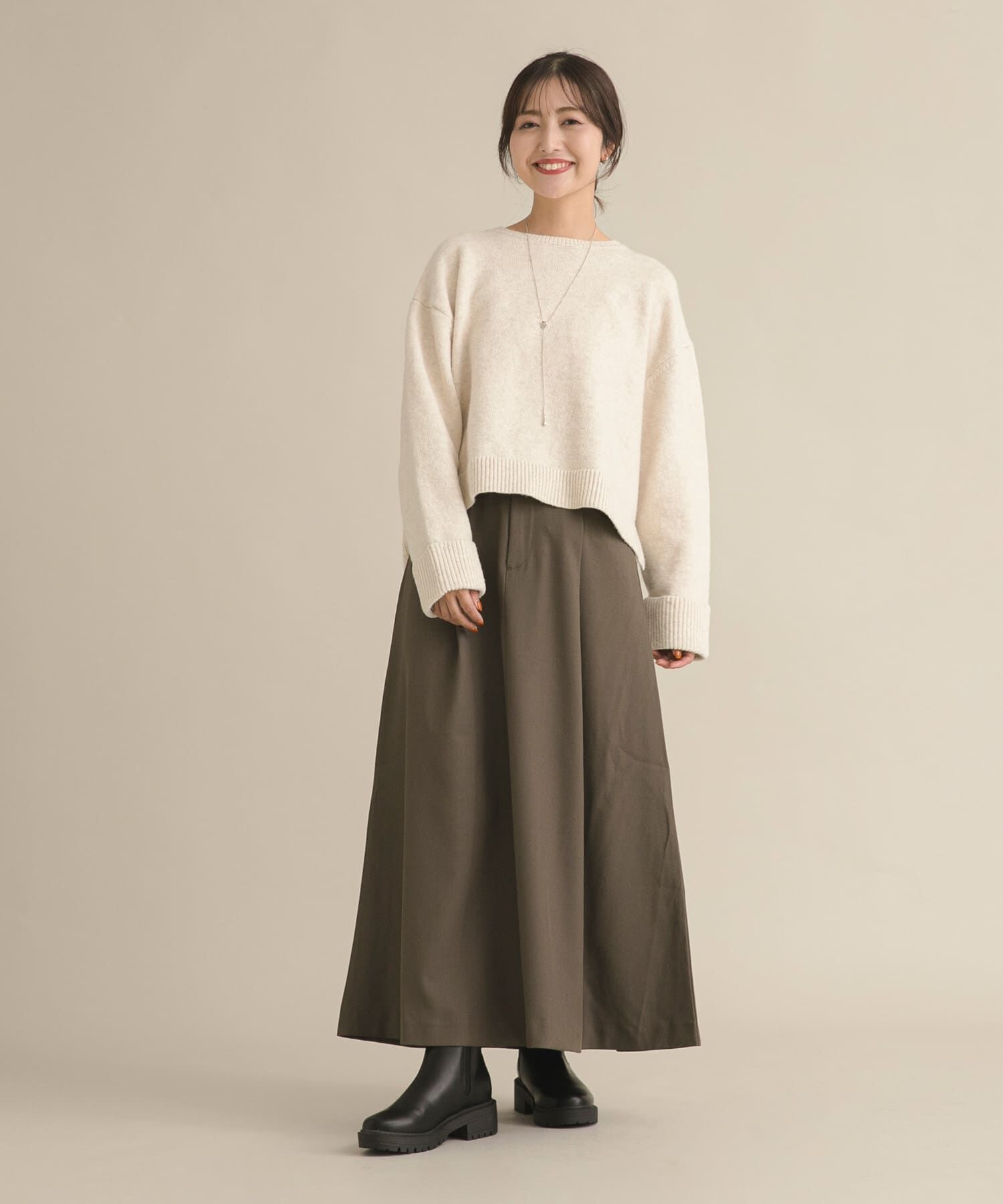 URBAN RESEARCH DOORS「『WEB/一部店舗限定』ターンバック袖ショート丈ニット」|ニット・セーター|